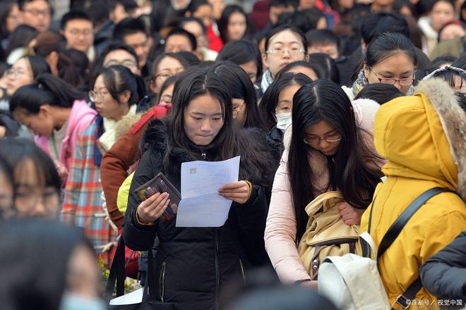 国考报名启动，招募3.97万人，梦想与友情共舞新篇章