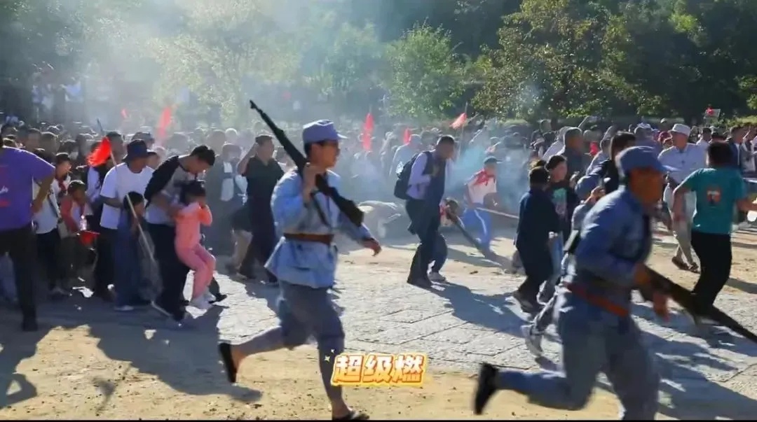 跟着团长打县城，励志成长之旅，景区回应背后的故事