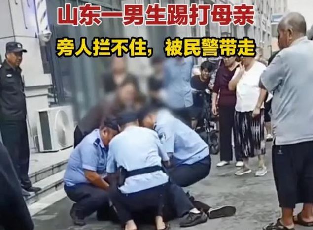 男子进小区遭拒辱骂保安，事件背后的社会反思