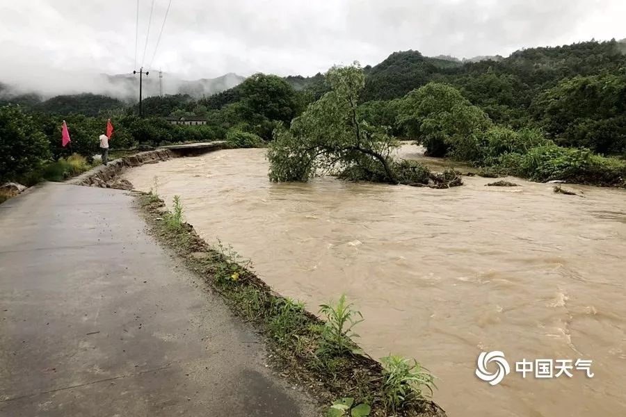 福建暴雨侵袭实时更新，暴雨影响下的福建情况分析