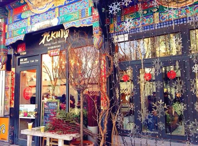 琉璃播放量飙升，小巷神秘小店引领视听新潮流
