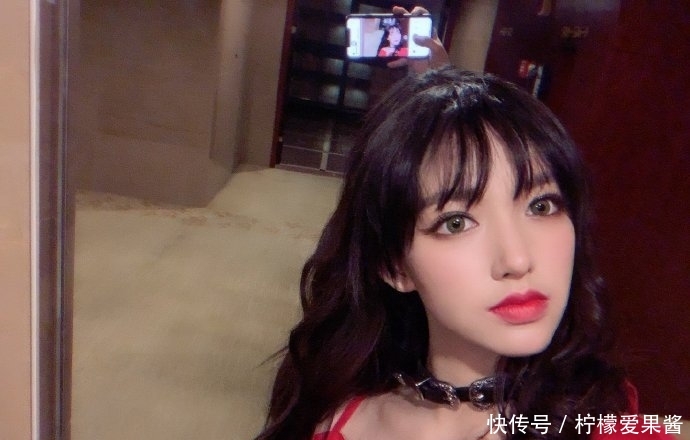程潇新发色揭秘，彩虹般的温馨转变之美