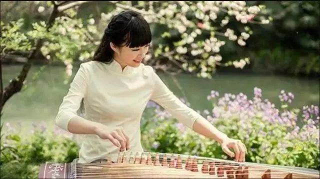 古筝新曲演绎，与自然美景的旅行对话体验