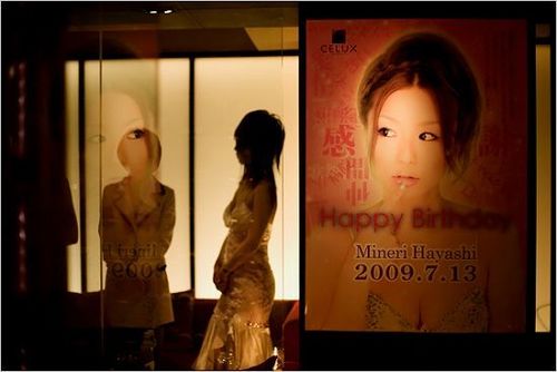 日本电影女学生的世界，深入了解与探索之旅