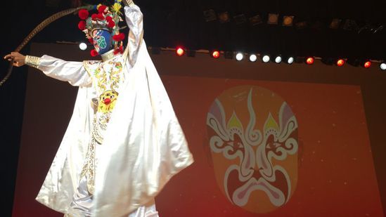 京剧演员田慧，传统与现代交融，成就自信人生风采