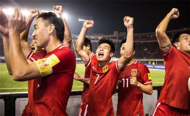 国足最新名单公布，足球小子迎来欢乐时光