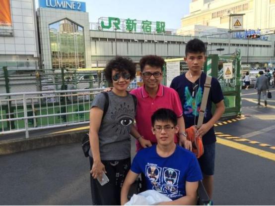 周星驰最新电影，友情、陪伴与爱的温馨日常之旅