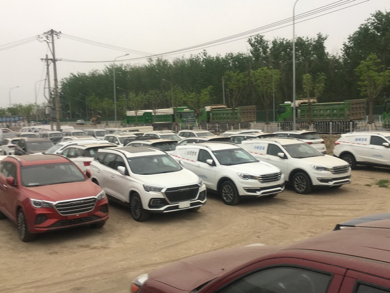 北京汽车最新报价，小巷深处的汽车乐园